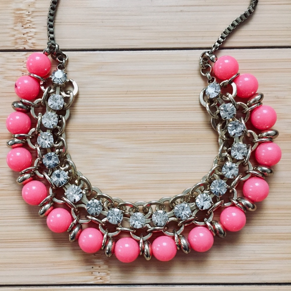 Statement necklace